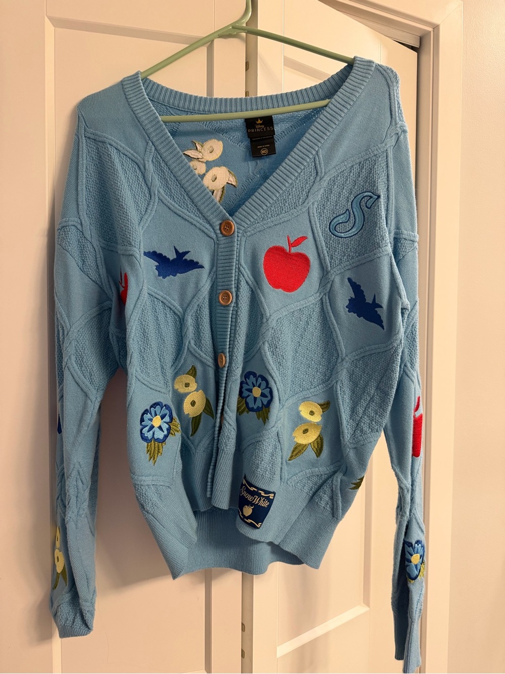 Disney Snow White Blue Embroidered Button-Front Women's Sweater Cardigan NWOT